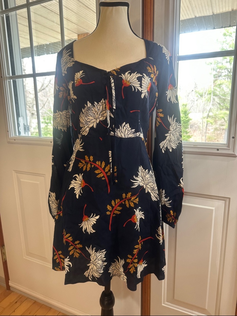 cupcakes & cashmere Navy Floral Tie-Front Long Sleeve Dress